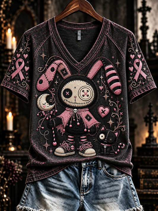 Women's Vintage Pink Patchwork Rabbit Doll with Black Cat Print V-neck Short-sleeved T-shirt